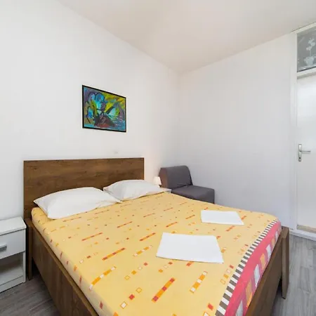 One Bedroom With Balcony A3 بريست
