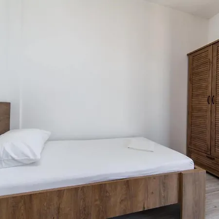 One Bedroom With Balcony A3 *