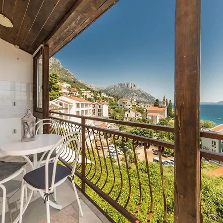 One Bedroom With Balcony A3 بريست